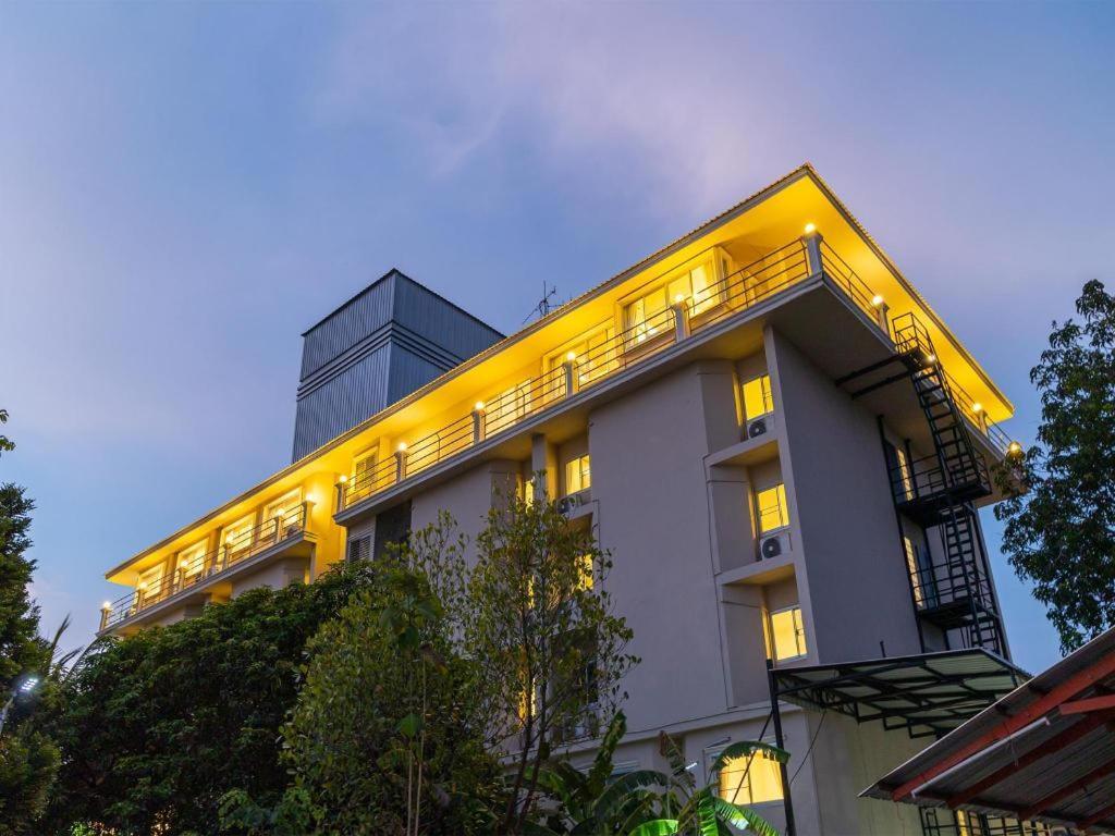 B2 Phitsanulok Boutique & Budget Hotel ภายนอก รูปภาพ