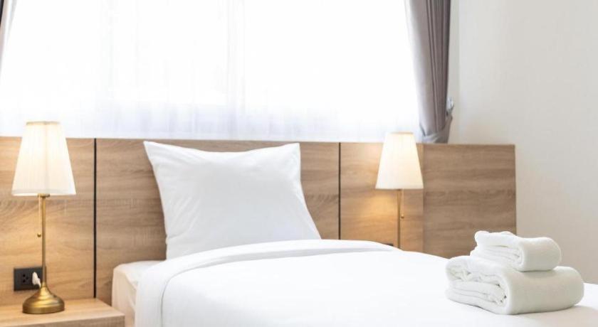 B2 Phitsanulok Boutique & Budget Hotel ภายนอก รูปภาพ