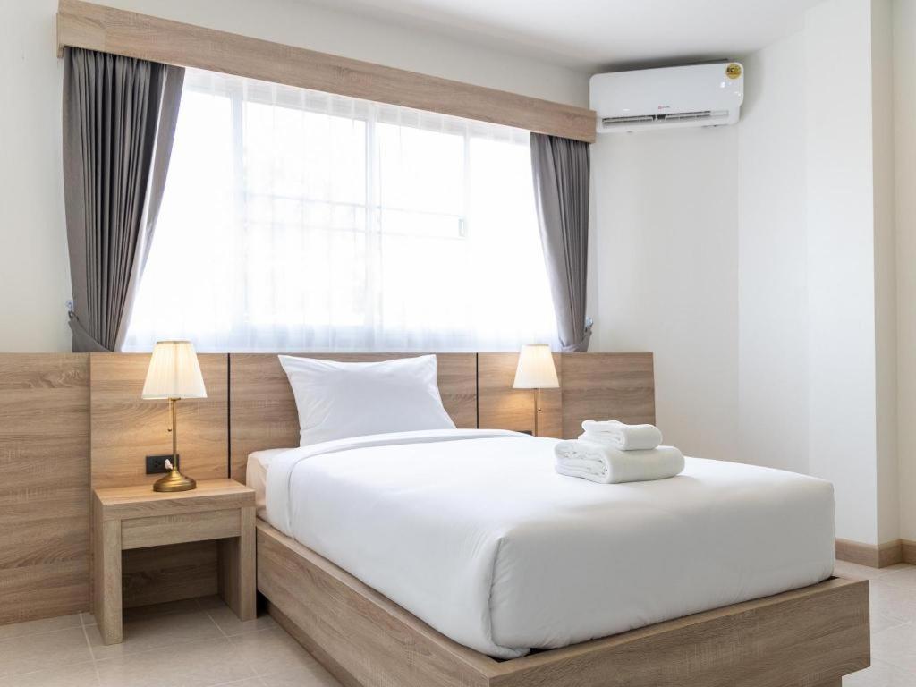 B2 Phitsanulok Boutique & Budget Hotel ภายนอก รูปภาพ